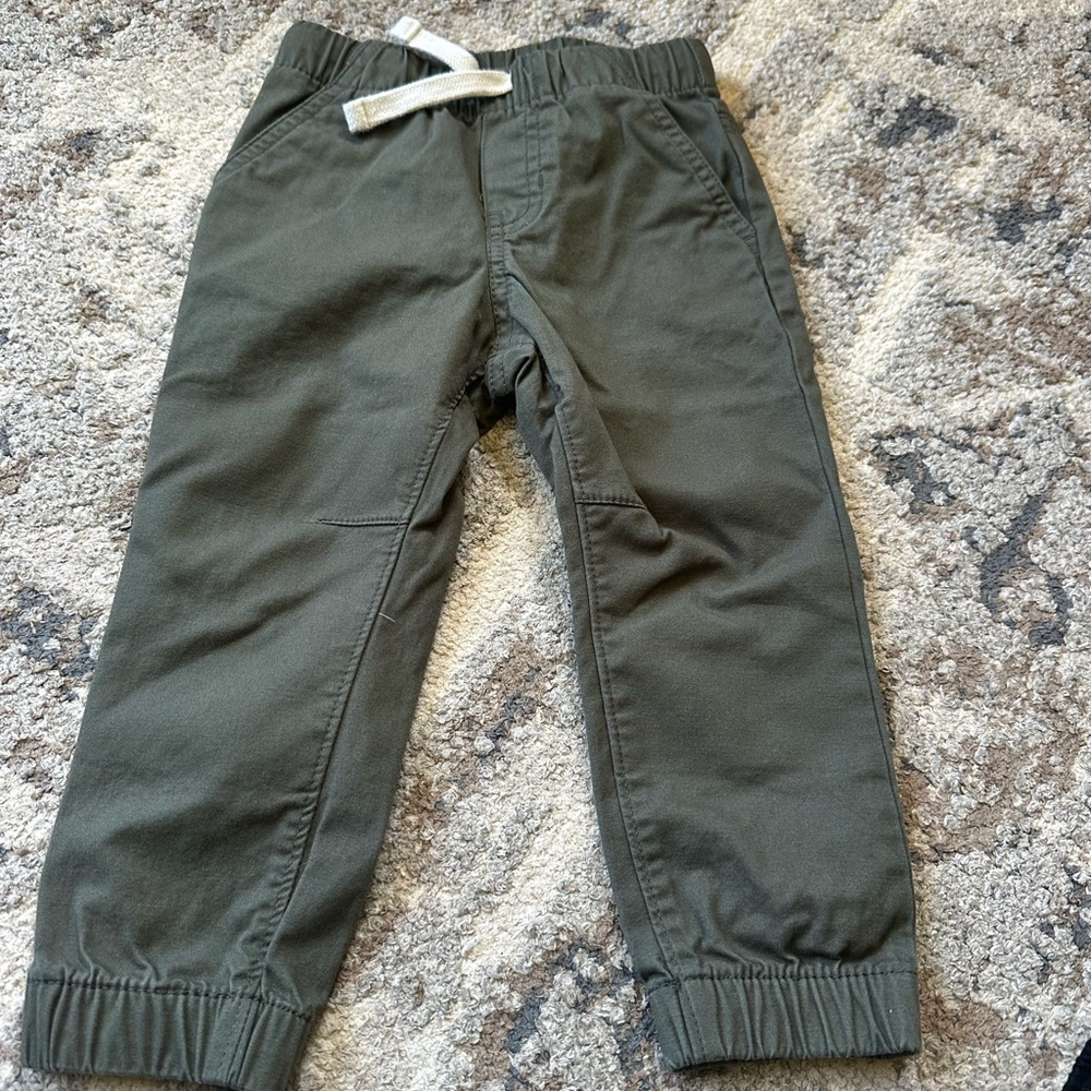 Boys 2T Cat & Jack jogger and jeans bundle - Picture 4 of 6